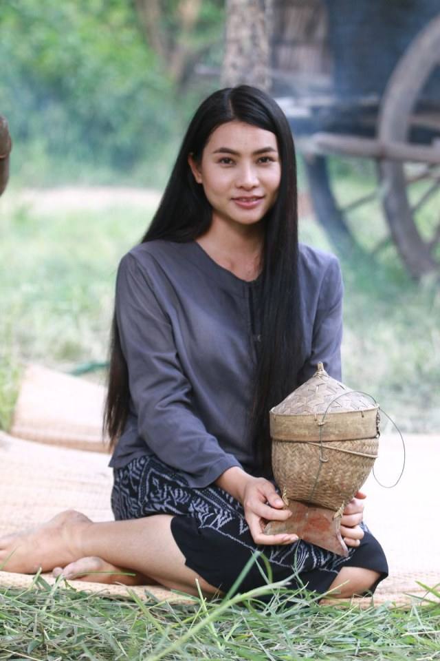 ข้าวทิพย์ ธิดาดิน ในบท บัวเขียว