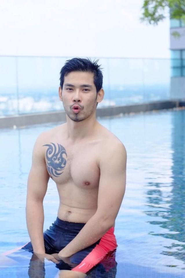 ถ่างขารอ