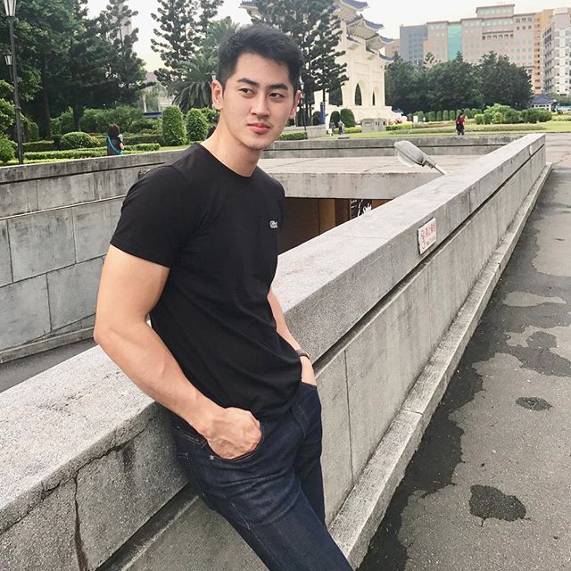 คนบ้าไรเท่จุง