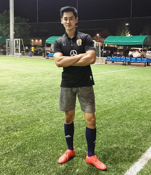 คนบ้าไรเท่จุง