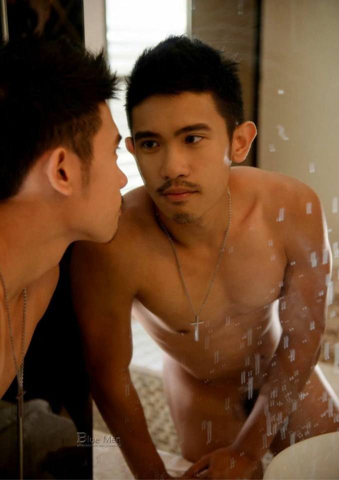 hot male 243 (18+)