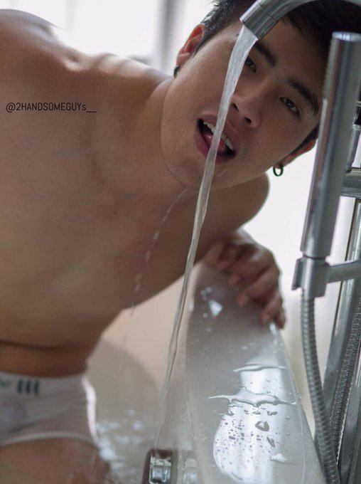 hot male 243 (18+)