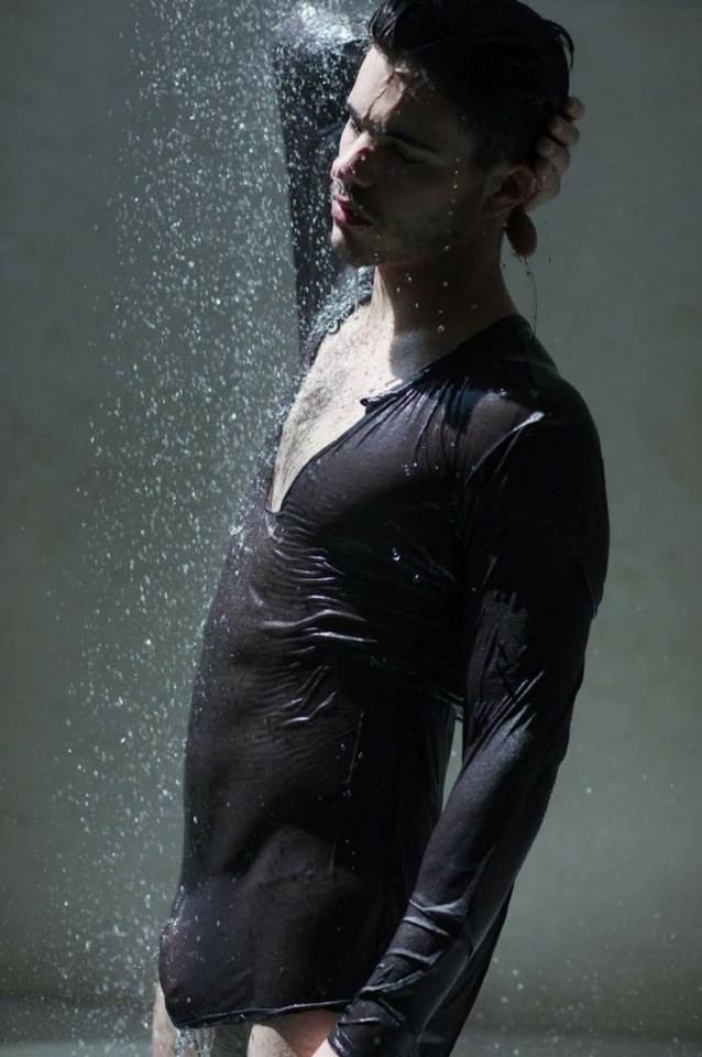 hot male 244 (18+)