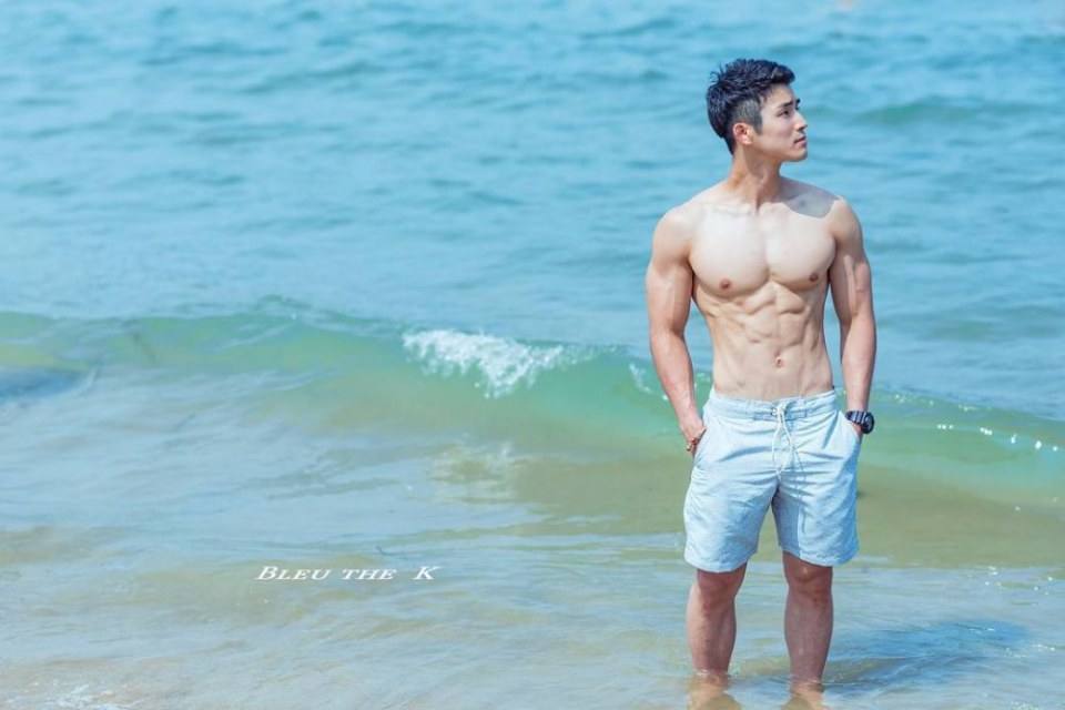 ถอดโชว์เรือนร่าง 1817
