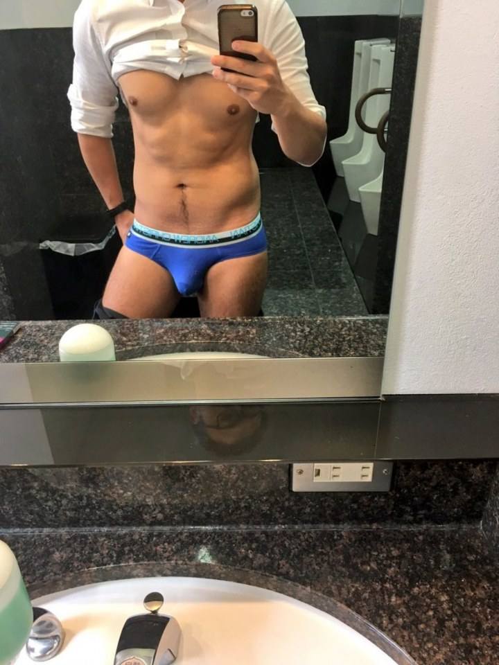 Hot guy in underwear 289