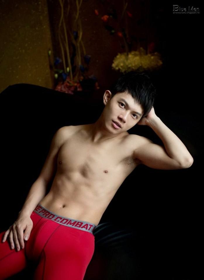 Hot guy in underwear 289