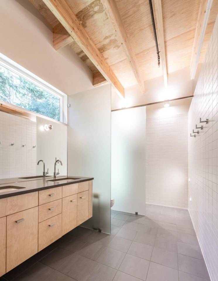 Courtyard House by Robert Hutchison Architecture