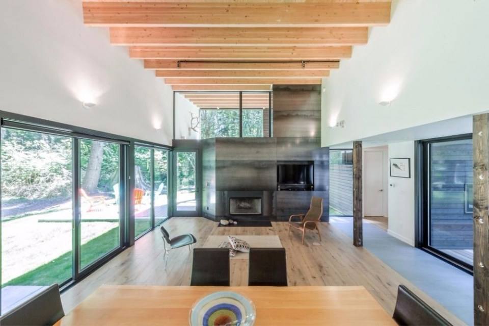 Courtyard House by Robert Hutchison Architecture