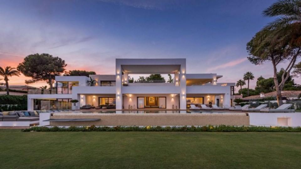 La Perla Blanca by Ambience Home Design