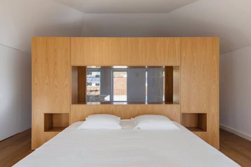 House in Lisbon by Aurora Arquitectos