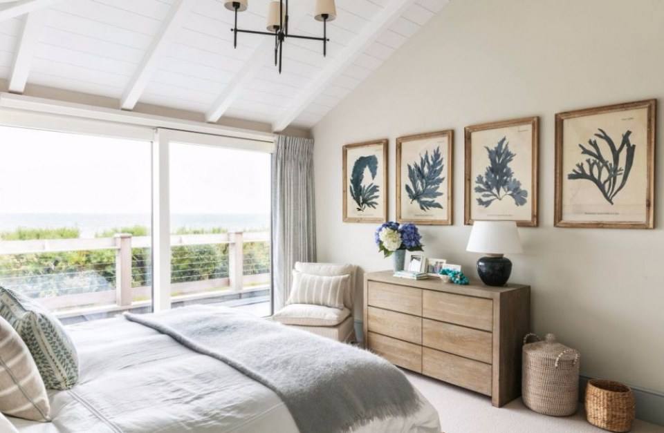 Modern Beach House by Lisette Voute Designs