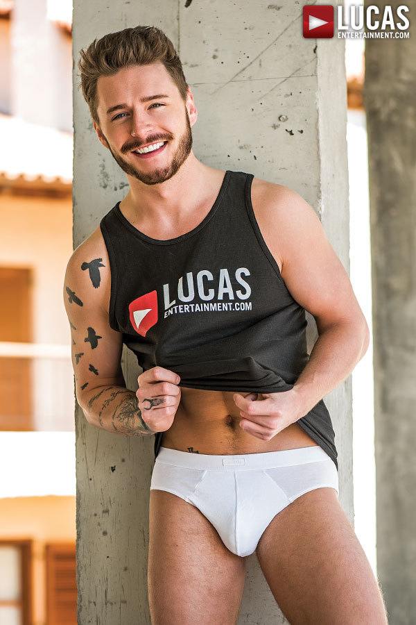 Hot guy in underwear 290