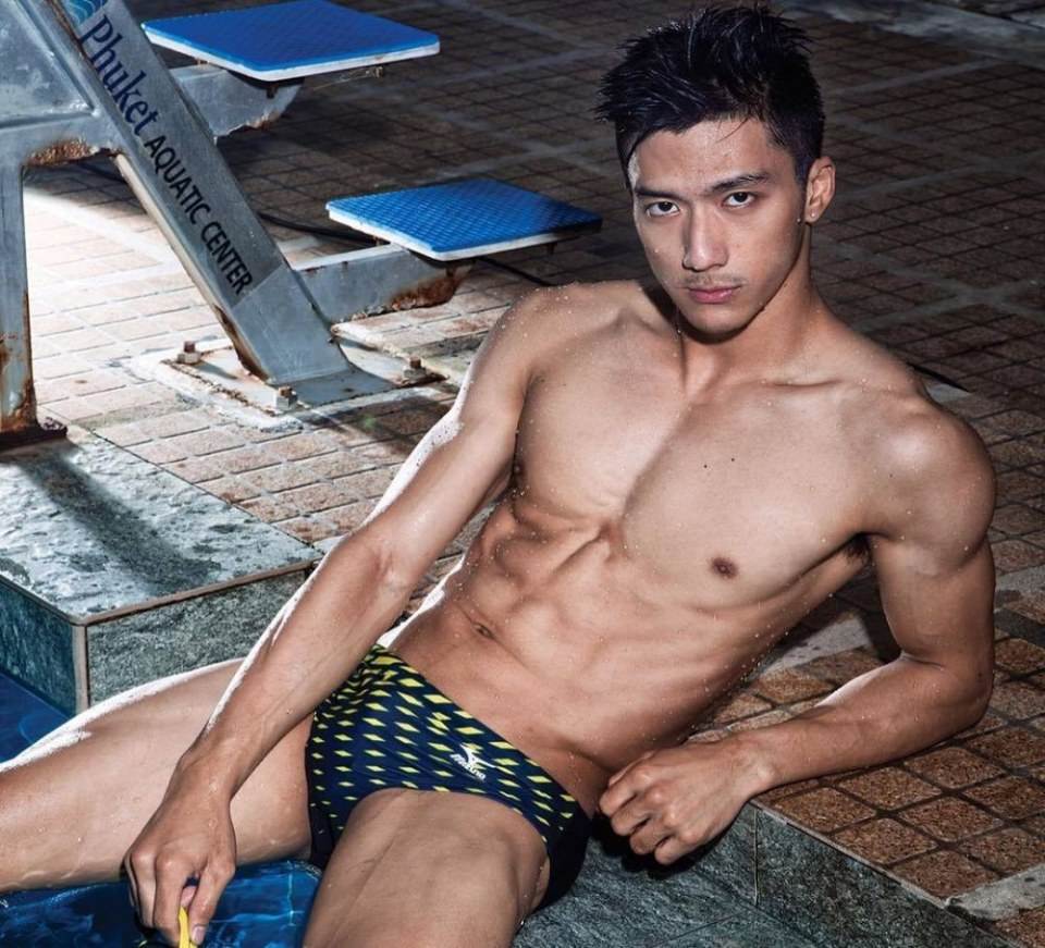 Hot guy in underwear 291