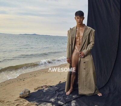 หนุ่มหล่อเซ็กซี่เป้าตุงริมชายหาด