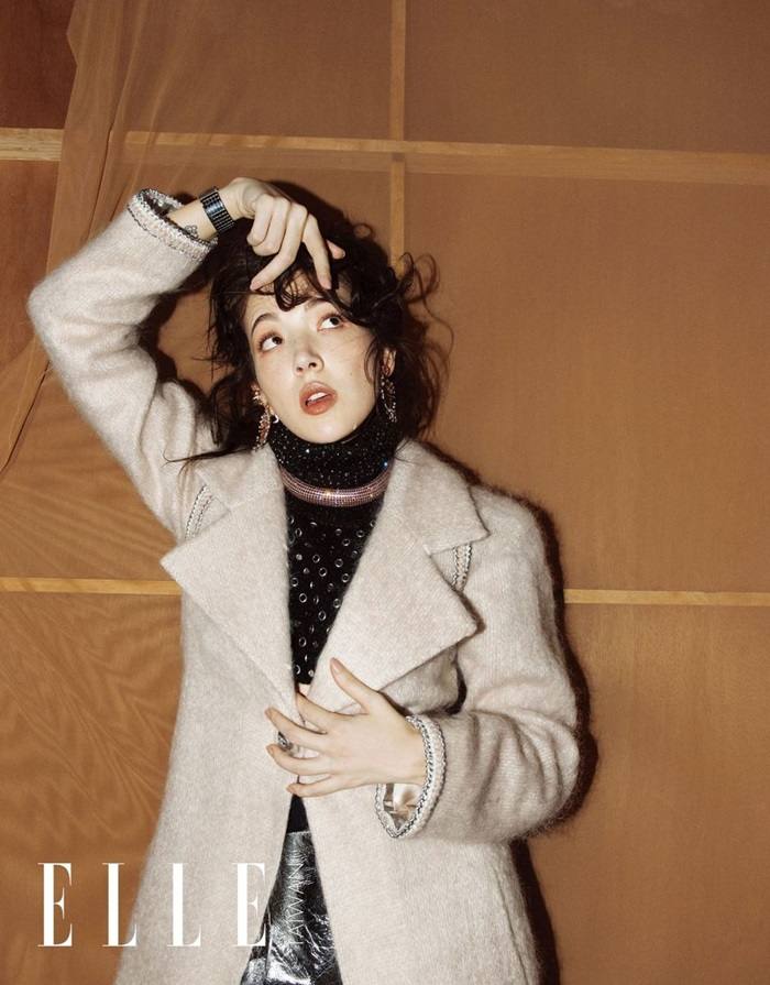 Ann Hsu @ ELLE Taiwan October 2017
