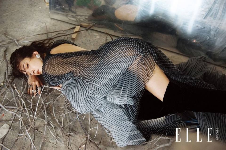 Ann Hsu @ ELLE Taiwan October 2017
