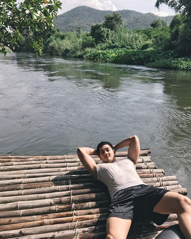 ส่องหมีแซ่บ