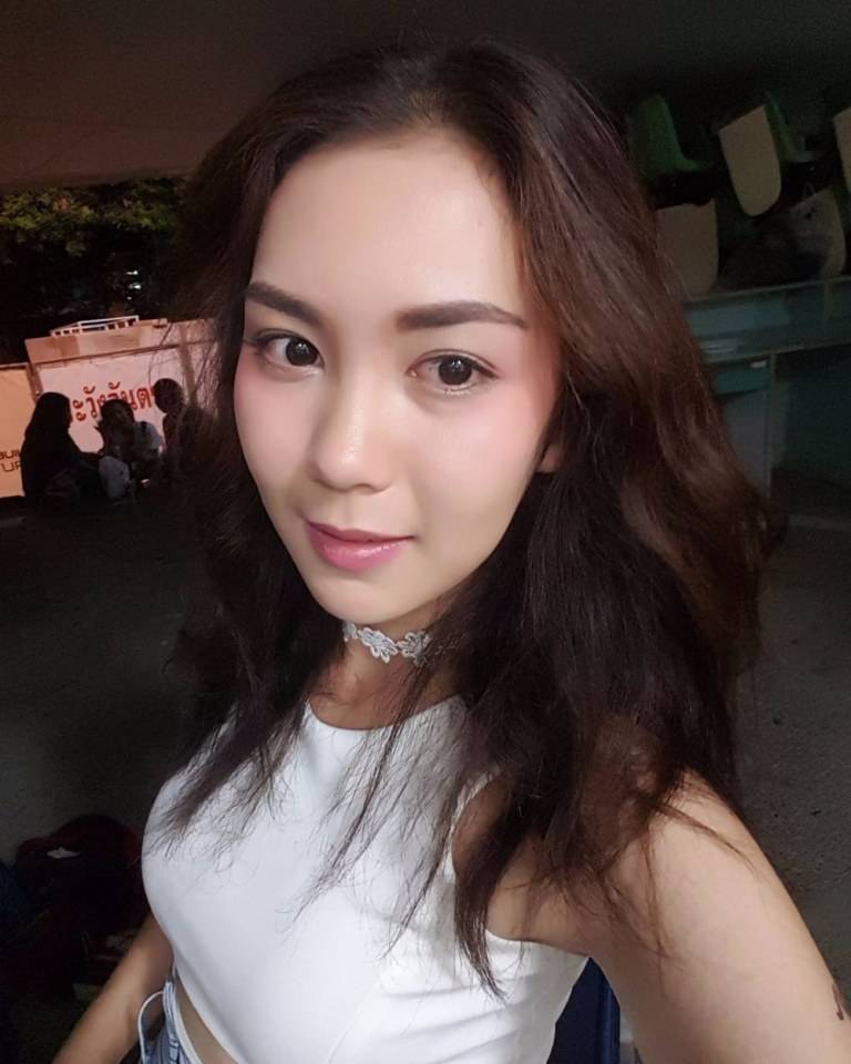 เฟิร์น ณัฐกานต์