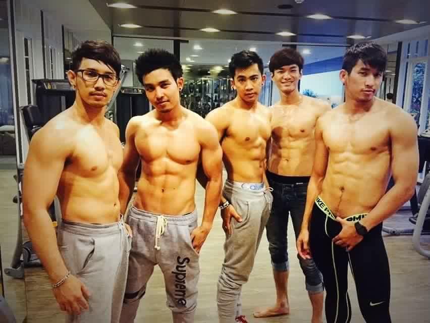 ที่รักคุณจะเอาเพื่อนมารุมฉันไม่ได้นะคะ ไม่นะคะ!! อย่าค่ะ พวกบ้า!! โอ้ย! 2,216