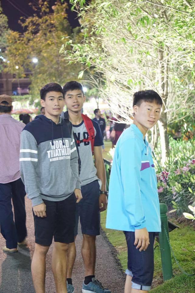 หมดไปอีกหนึ่งโฟลเดอร์ 2,220