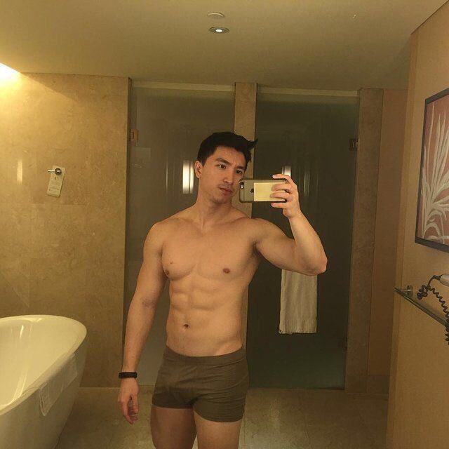 แซ่บหล่อแน่น