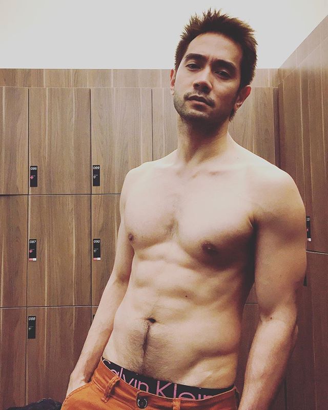 อาจารย์ โพร์ล่า เข้มจุง