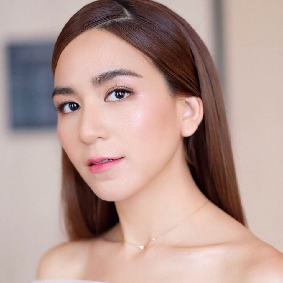 พลอย ชิดจันทร์