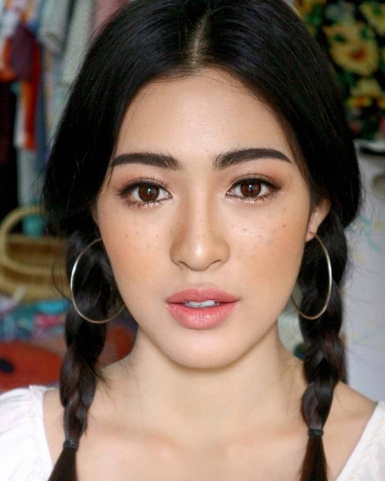 หลิงหลิง ศิริลักษณ์