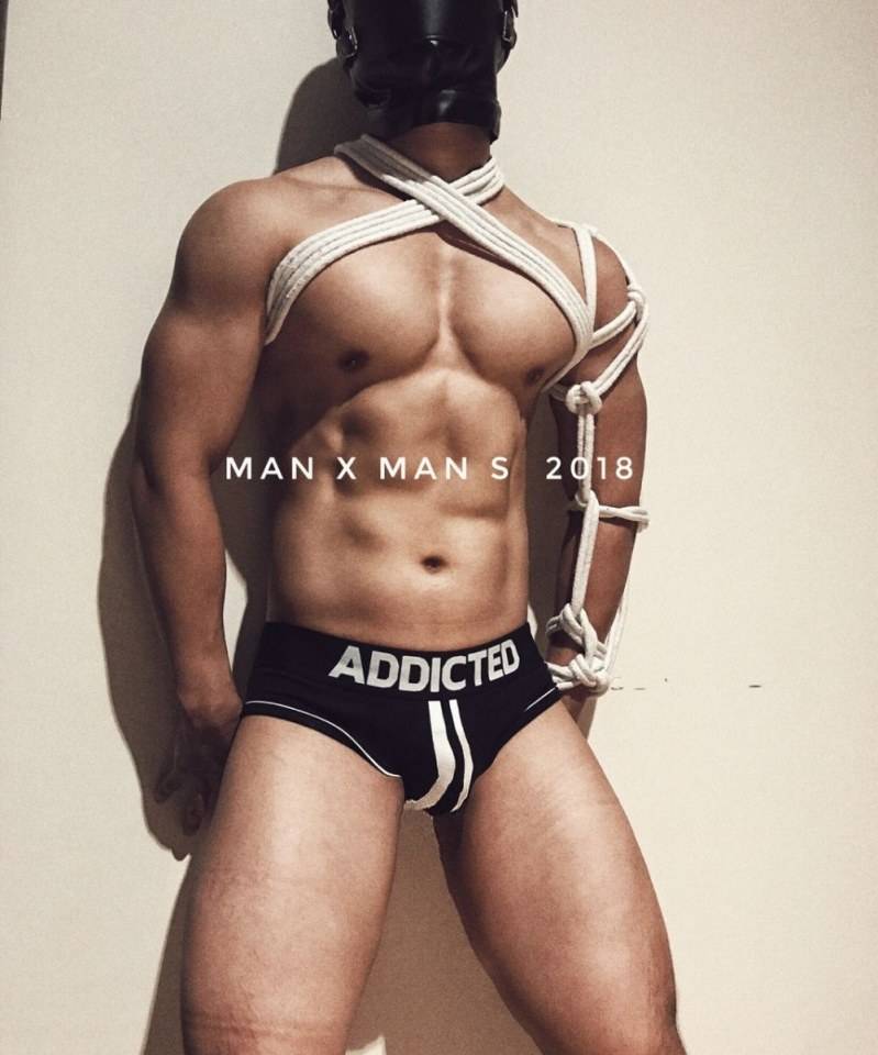 Hot guy in underwear 292