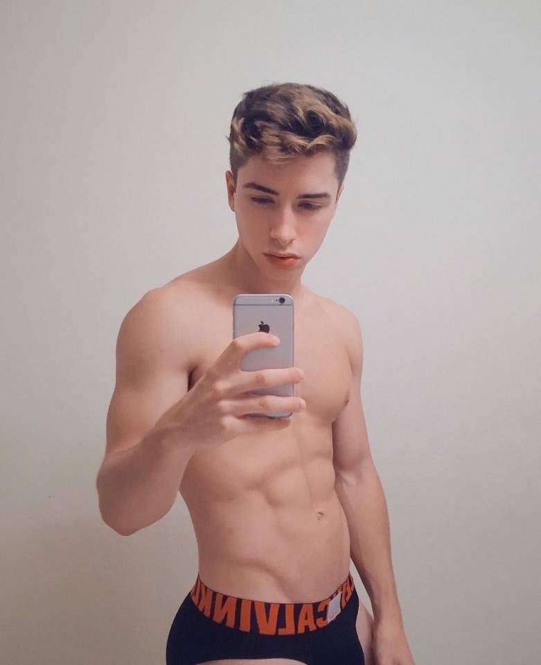 Hot guy in underwear 292