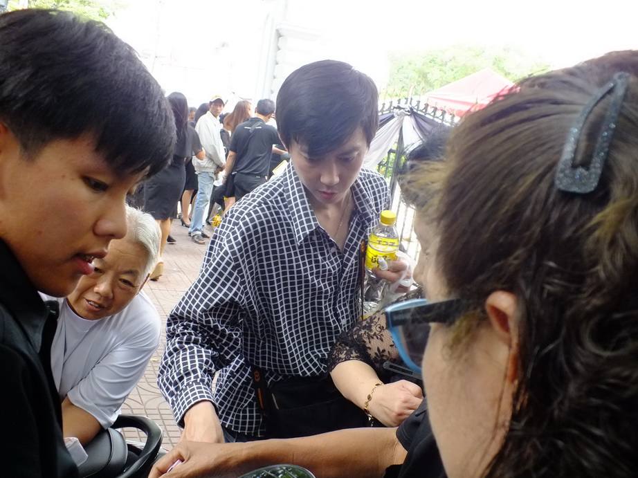 จิตอาสาร่วมใจ ทำดีเพื่อพ่อ - 01 25-10-60 #ทำดีเพื่อพ่อ #คนไทยรักพ่อหลวง