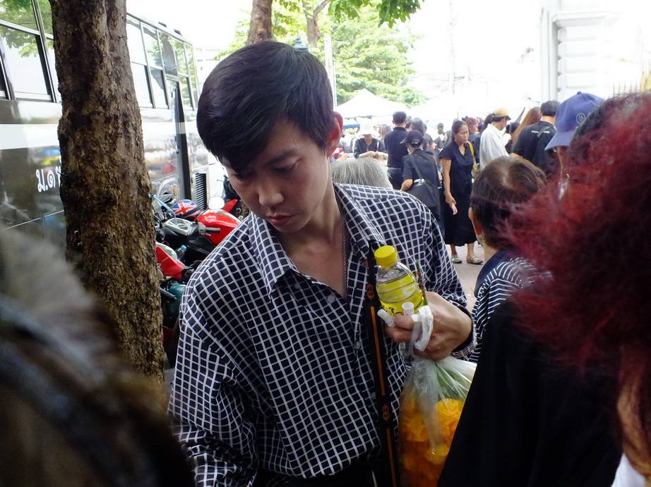 จิตอาสาร่วมใจ ทำดีเพื่อพ่อ - 01 25-10-60 #ทำดีเพื่อพ่อ #คนไทยรักพ่อหลวง