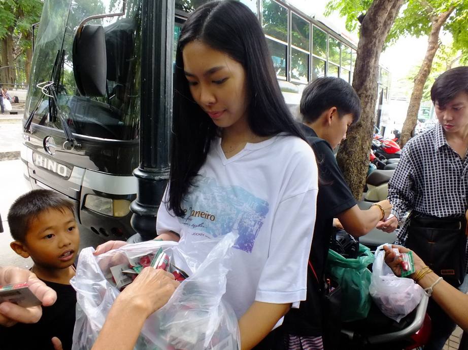 จิตอาสาร่วมใจ ทำดีเพื่อพ่อ - 01 25-10-60 #ทำดีเพื่อพ่อ #คนไทยรักพ่อหลวง