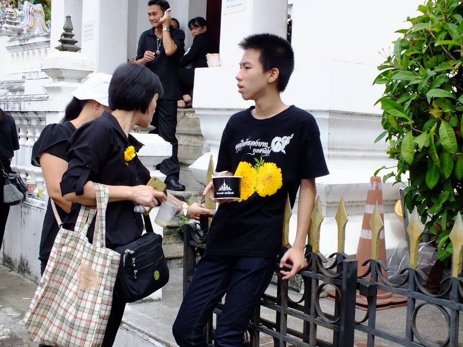 จิตอาสาร่วมใจ ทำดีเพื่อพ่อ - 05 25-10-60  #ทำดีเพื่อพ่อ #คนไทยรักพ่อหลวง
