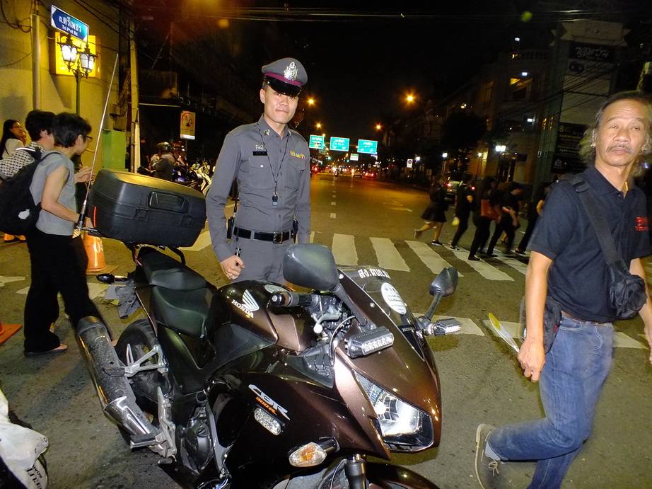 จิตอาสาร่วมใจ ทำดีเพื่อพ่อ - 05 25-10-60  #ทำดีเพื่อพ่อ #คนไทยรักพ่อหลวง
