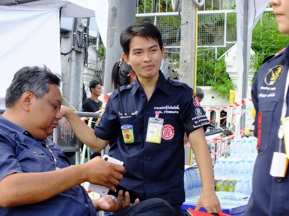 จิตอาสาร่วมใจ ทำดีเพื่อพ่อ - 05 25-10-60  #ทำดีเพื่อพ่อ #คนไทยรักพ่อหลวง