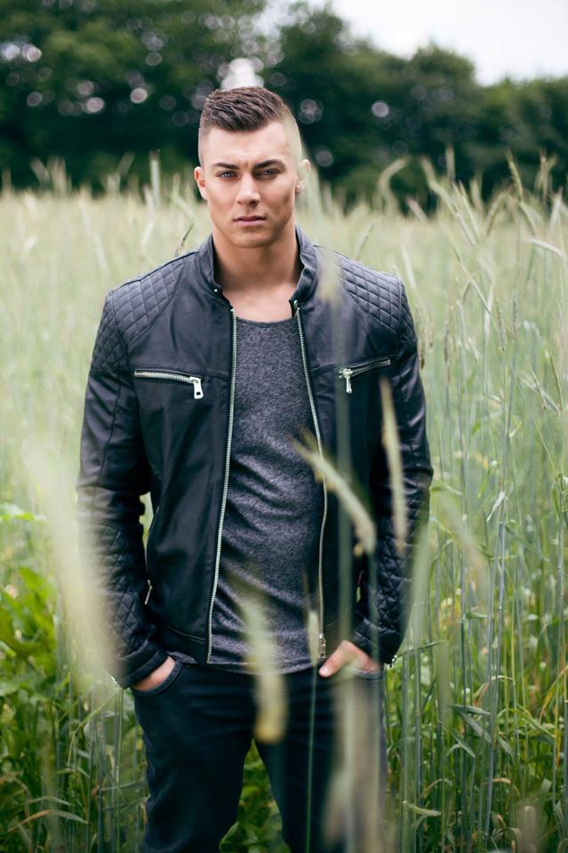 นักร้องหน้าหล่อ Prince Royce เจ้าของเพลงPrince Royce - Darte un Beso