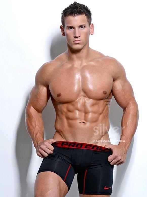 Man Crush of the Day: Fitness Model Andrew England