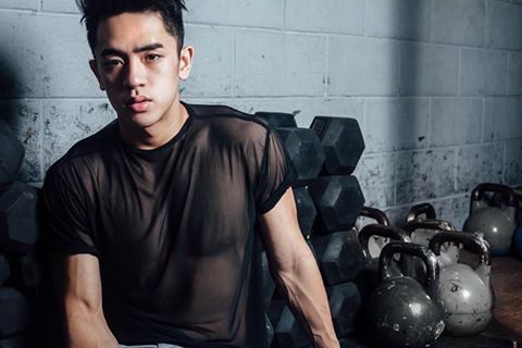 อาภรณ์ดำ 2,223