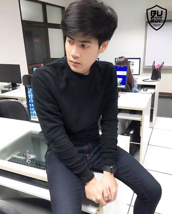 อาภรณ์ดำ 2,223