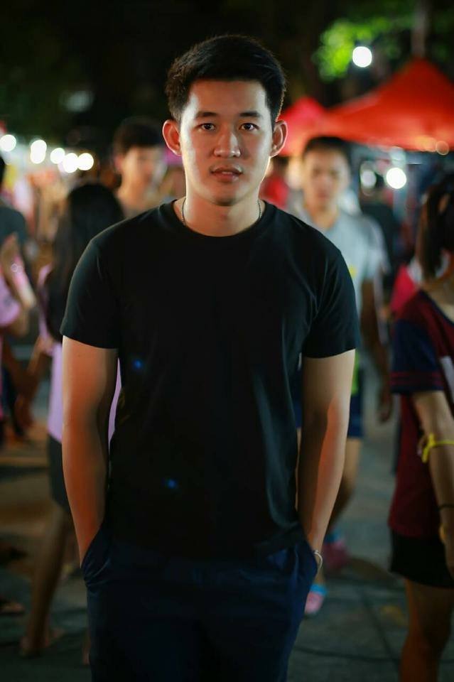 อาภรณ์ดำ 2,223