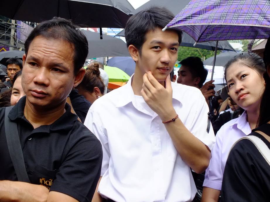 จิตอาสาร่วมใจ ทำดีเพื่อพ่อ - 14 26-10-60 #ทำดีเพื่อพ่อ #คนไทยรักพ่อหลวง