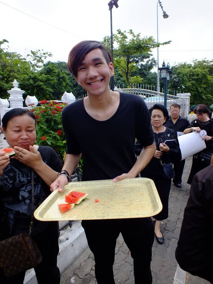 จิตอาสาร่วมใจ ทำดีเพื่อพ่อ - 14 26-10-60 #ทำดีเพื่อพ่อ #คนไทยรักพ่อหลวง