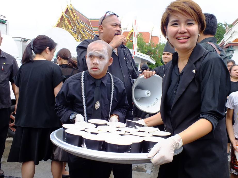 จิตอาสาร่วมใจ ทำดีเพื่อพ่อ - 14 26-10-60 #ทำดีเพื่อพ่อ #คนไทยรักพ่อหลวง