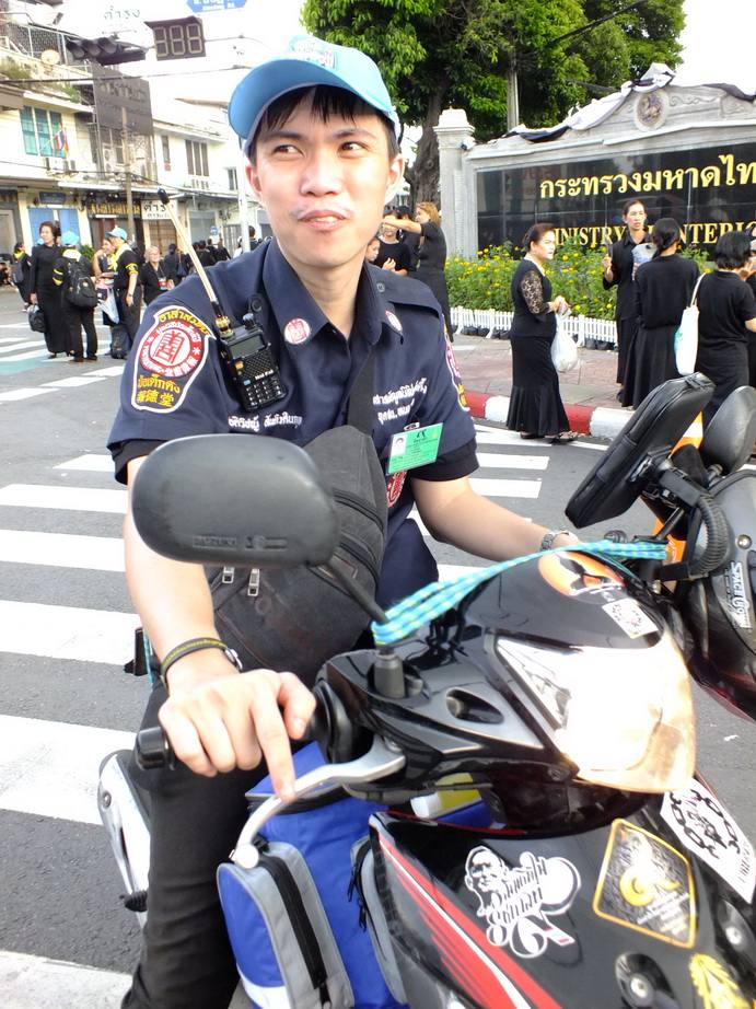 จิตอาสาร่วมใจ ทำดีเพื่อพ่อ - 18 26-10-60 #ทำดีเพื่อพ่อ #คนไทยรักพ่อหลวง