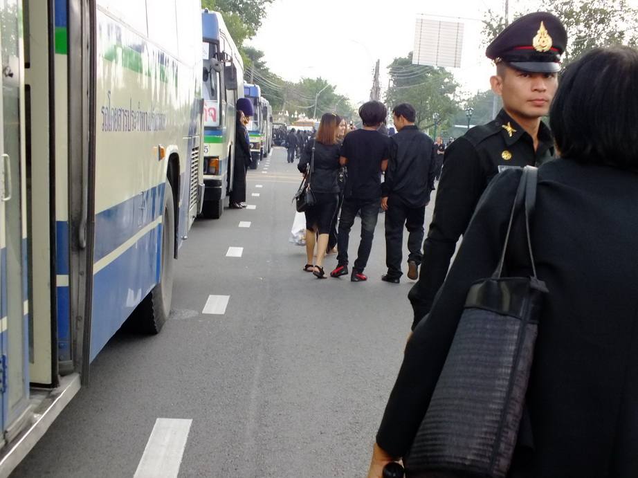 จิตอาสาร่วมใจ ทำดีเพื่อพ่อ - 18 26-10-60 #ทำดีเพื่อพ่อ #คนไทยรักพ่อหลวง