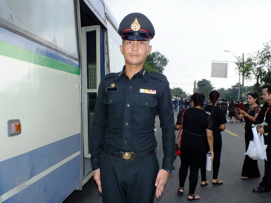 จิตอาสาร่วมใจ ทำดีเพื่อพ่อ - 18 26-10-60 #ทำดีเพื่อพ่อ #คนไทยรักพ่อหลวง