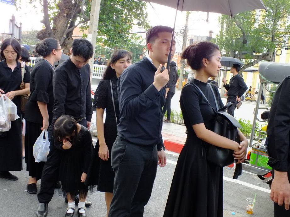 จิตอาสาร่วมใจ ทำดีเพื่อพ่อ - 18 26-10-60 #ทำดีเพื่อพ่อ #คนไทยรักพ่อหลวง