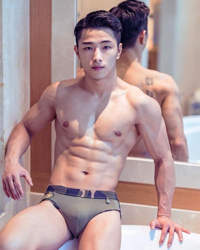 Hot guy in underwear 294