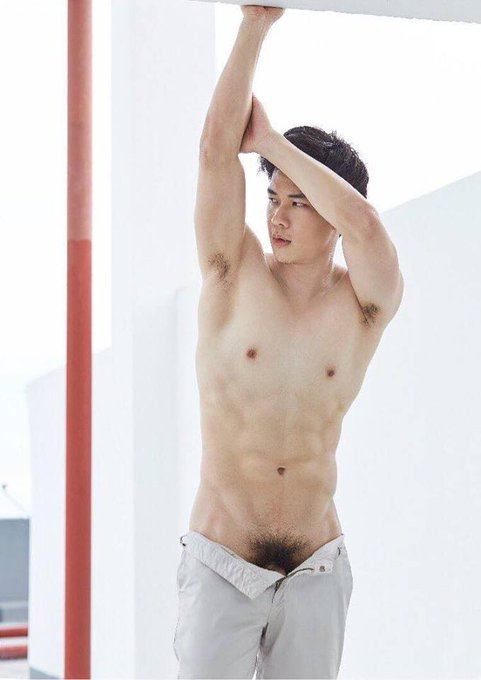hot male 245 (18+)